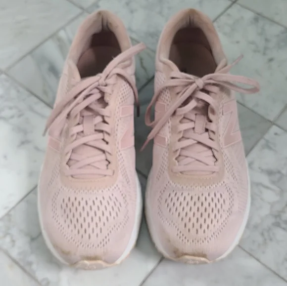New Balance Fresh Foam Arishi Running Shoe Sneakers Pink 9.5 - Picture 2 of 9
